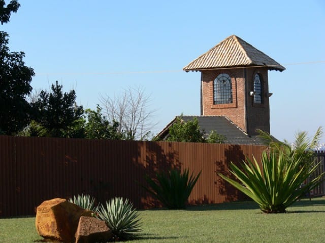 Foto do Casa - Casa a venda no Condomínio ESTÃNCIA CABRAL, 03 quartos (01 suíte), Área de lazer com piscina e churrasqueira, 2000 m² de terreno, Estancia Cabral, Cambé, PR | ZBM NEGOCIOS IMOBILIARIOS