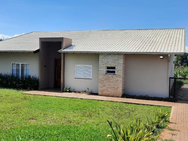 Foto do Casa - Casa a venda no Condomínio ESTÃNCIA CABRAL, 03 quartos (01 suíte), Área de lazer com piscina e churrasqueira, 2000 m² de terreno, Estancia Cabral, Cambé, PR | ZBM NEGOCIOS IMOBILIARIOS