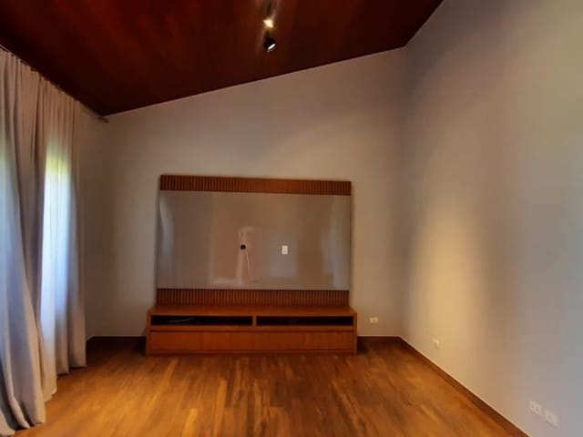 Foto do Casa - Casa a venda no Condomínio ESTÃNCIA CABRAL, 03 quartos (01 suíte), Área de lazer com piscina e churrasqueira, 2000 m² de terreno, Estancia Cabral, Cambé, PR | ZBM NEGOCIOS IMOBILIARIOS