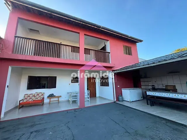 Casa com 600m² 4 quartos e 4 banheiros, à venda, no bairro Maranduba em Ubatuba