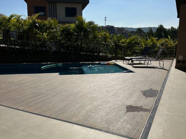 Casa com 660m² 4 quartos e 7 banheiros, à venda, no bairro Colinas da Anhangüera em Santana de Parnaíba