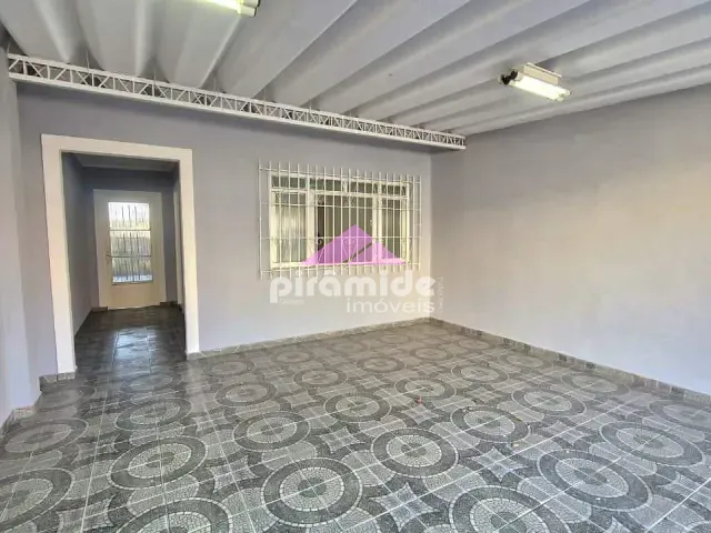 Casa 2 quartos e 1 banheiro, à venda, no bairro Bosque dos Eucaliptos em São José dos Campos