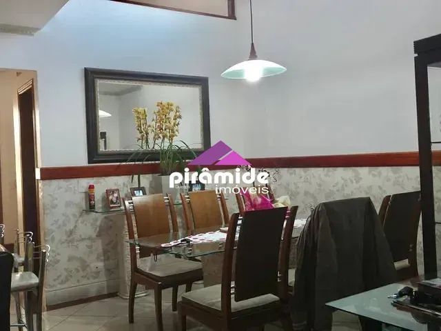 Sobrado 4 quartos e 4 banheiros, à venda, no bairro Loteamento Villa Branca em Jacareí