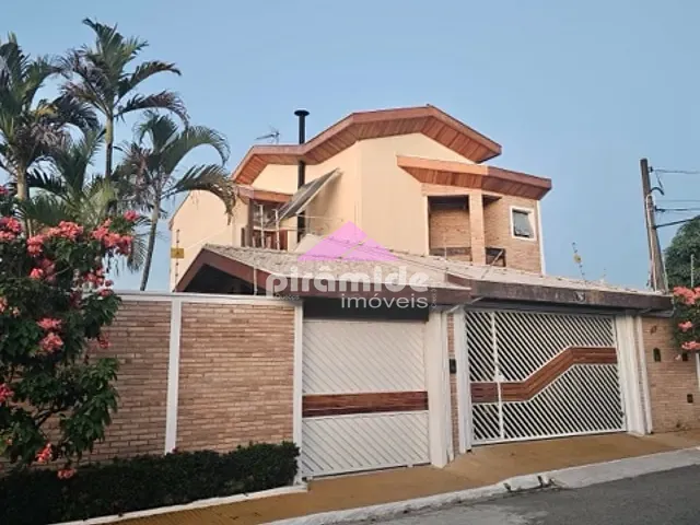 Sobrado 4 quartos e 4 banheiros, à venda, no bairro Loteamento Villa Branca em Jacareí