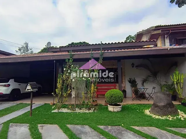 Casa com 354m² 4 quartos e 3 banheiros, à venda, no bairro Urbanova em São José dos Campos