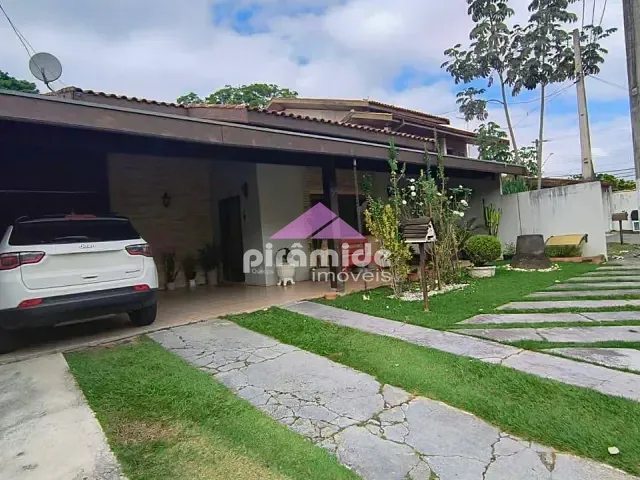 Casa com 354m² 4 quartos e 3 banheiros, à venda, no bairro Urbanova em São José dos Campos