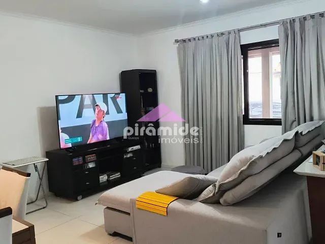 Casa com 354m² 4 quartos e 3 banheiros, à venda, no bairro Urbanova em São José dos Campos