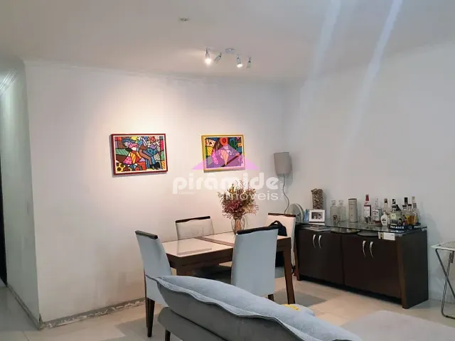 Casa com 354m² 4 quartos e 3 banheiros, à venda, no bairro Urbanova em São José dos Campos