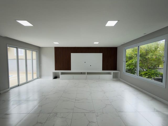Casa com 645m² 3 quartos e 6 banheiros, à venda ou para alugar, no bairro Tamboré em Santana de Parnaíba