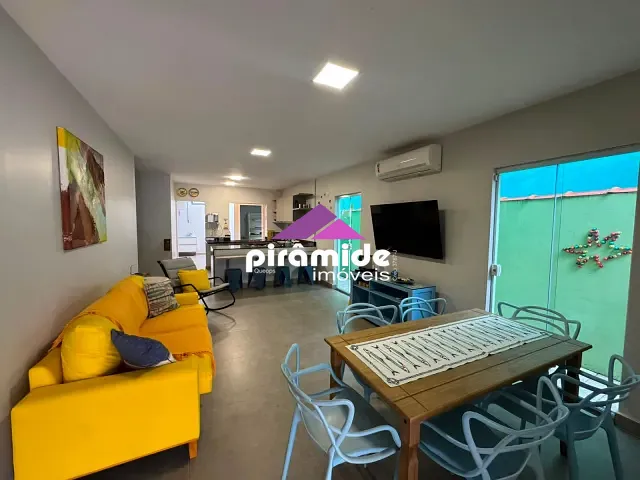 Casa 4 quartos e 3 banheiros, à venda ou para alugar, no bairro Massaguaçu em Caraguatatuba