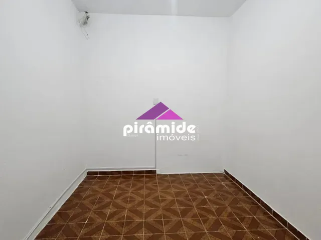 Casa com 45m² 1 quarto e 1 banheiro, para alugar, no bairro Conjunto Residencial Elmano Veloso em São José dos Campos