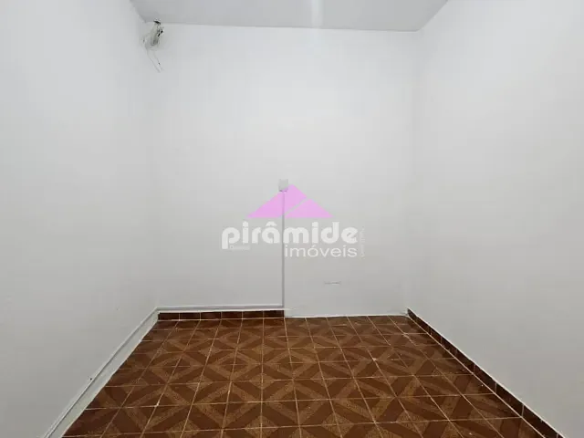 Casa com 45m² 1 quarto e 1 banheiro, para alugar, no bairro Conjunto Residencial Elmano Veloso em São José dos Campos