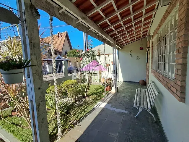 Casa 3 quartos e 3 banheiros, à venda, no bairro Jardim das Indústrias em São José dos Campos