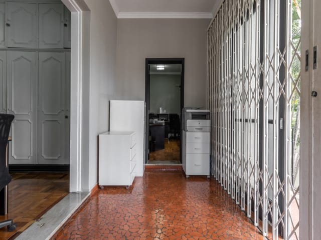 Casa com 836m² 5 quartos e 6 banheiros, à venda ou para alugar, no bairro Vila Nova Conceição em São Paulo
