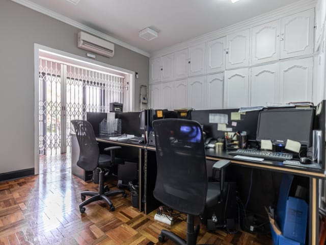 Casa com 836m² 5 quartos e 6 banheiros, à venda ou para alugar, no bairro Vila Nova Conceição em São Paulo