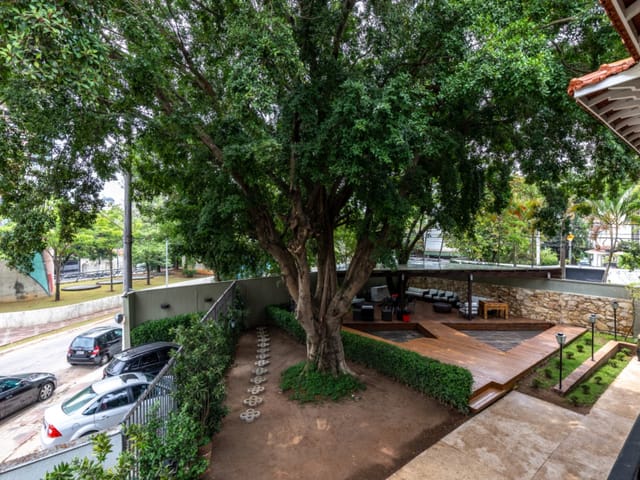 Casa com 836m² 5 quartos e 6 banheiros, à venda ou para alugar, no bairro Vila Nova Conceição em São Paulo