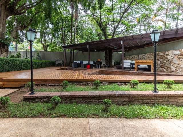 Casa com 836m² 5 quartos e 6 banheiros, à venda ou para alugar, no bairro Vila Nova Conceição em São Paulo