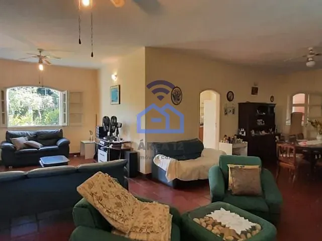 Casa com 450m² 3 quartos e 2 banheiros, à venda, no bairro Massaguaçu em Caraguatatuba