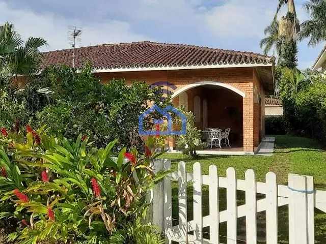 Casa com 450m² 3 quartos e 2 banheiros, à venda, no bairro Massaguaçu em Caraguatatuba