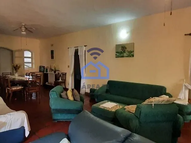 Casa com 450m² 3 quartos e 2 banheiros, à venda, no bairro Massaguaçu em Caraguatatuba