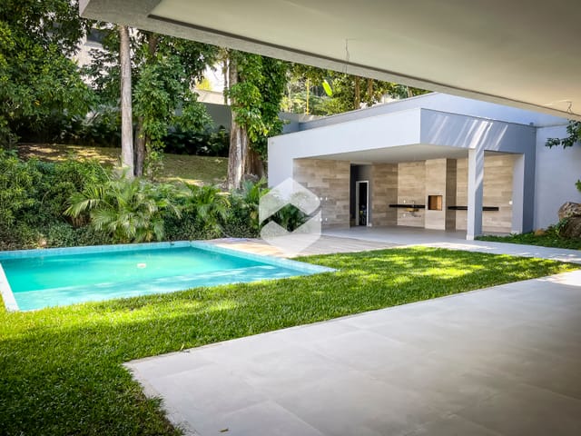 Casa com 820m² 5 quartos e 6 banheiros, à venda, no bairro Itanhangá em Rio de Janeiro