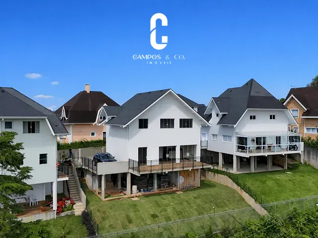 Casa com 400m² 3 quartos e 4 banheiros, à venda, no bairro Vila Inglesa em Campos Do Jordão