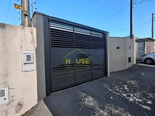 Casa com 225m² 3 quartos e 2 banheiros, à venda, no bairro Parque Universitário em Fernandópolis