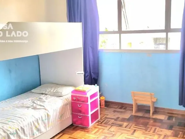 Casa 3 quartos e 2 banheiros, à venda, no bairro Novo Mundo em Curitiba