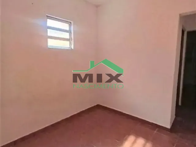 Casa com 98m² 2 quartos e 1 banheiro, à venda, no bairro Vila Homero Thon em Santo André