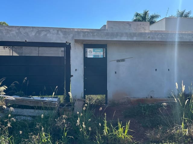 Casa com 350m² 3 quartos e 1 banheiro, à venda, no bairro Jardim Morada do Sol em Cambé