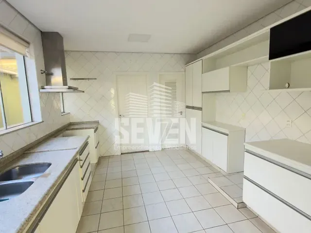 Casa 3 quartos e 6 banheiros, à venda ou para alugar, no bairro Residencial Lago Sul em Bauru