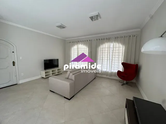 Casa com 250m² 3 quartos e 2 banheiros, para alugar, no bairro Jardim das Indústrias em São José dos Campos