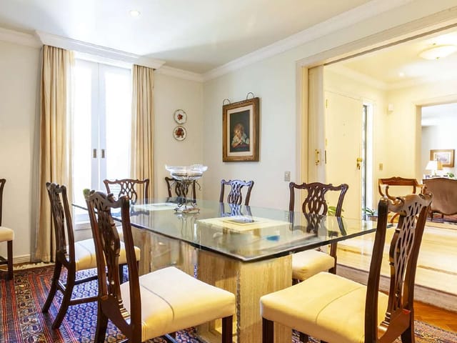 Casa com 338m² 5 quartos e 5 banheiros, à venda, no bairro Jardim Paulista em São Paulo