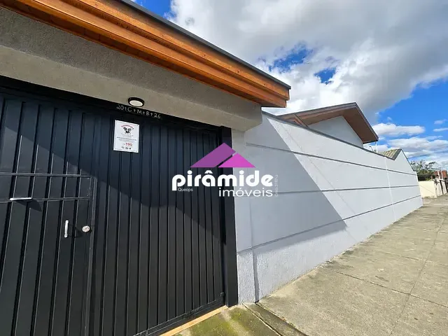 Casa com 300m² 4 quartos e 5 banheiros, à venda, no bairro Vila Industrial em São José dos Campos