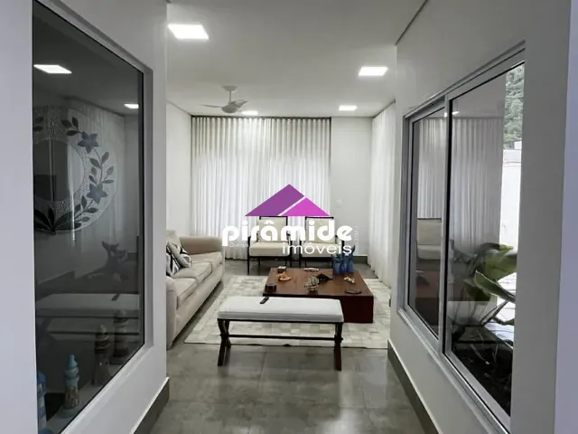 Casa 3 quartos e 2 banheiros, à venda, no bairro Tabatinga em Caraguatatuba