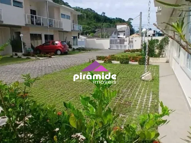 Casa com 87m² 2 quartos e 1 banheiro, à venda, no bairro Jardim Adalgisa em Caraguatatuba