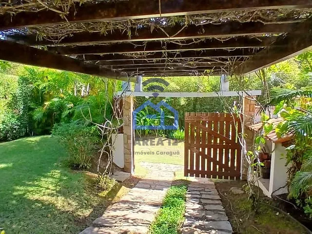 Casa com 390m² 4 quartos e 2 banheiros, à venda, no bairro Loteamento Roteiro do Sol em Caraguatatuba