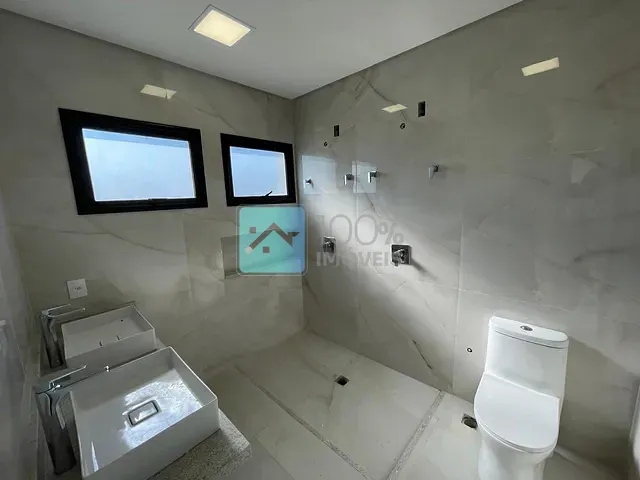 Casa com 250m² 3 quartos e 4 banheiros, à venda, no bairro Loteamento Fazenda Ronda em São José dos Campos