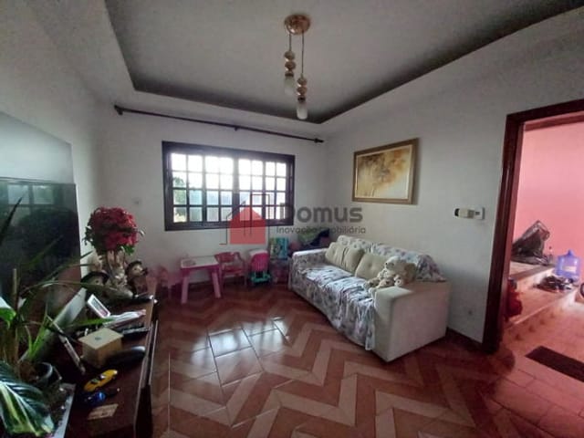 Casa à venda, no bairro Jardim Boa Vista em Pindamonhangaba