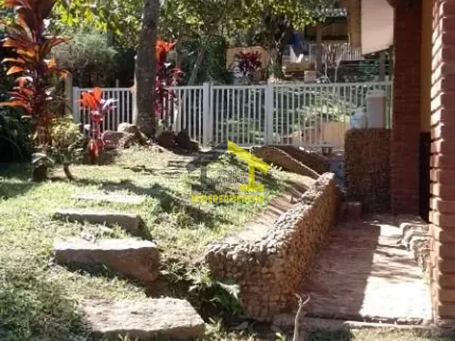 Casa com 1500m² 4 quartos e 3 banheiros, à venda, no bairro Dos Silva em Morungaba