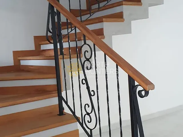 Casa com 160m² 3 quartos e 4 banheiros, à venda, no bairro Atiradores em Joinville