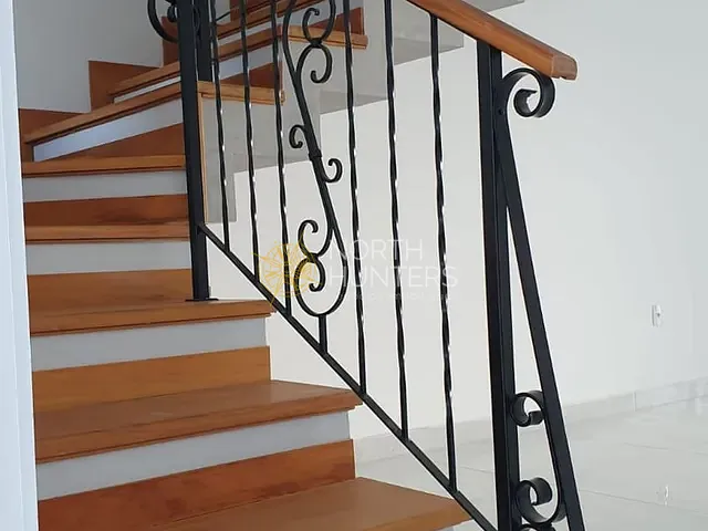 Casa com 160m² 3 quartos e 4 banheiros, à venda, no bairro Atiradores em Joinville