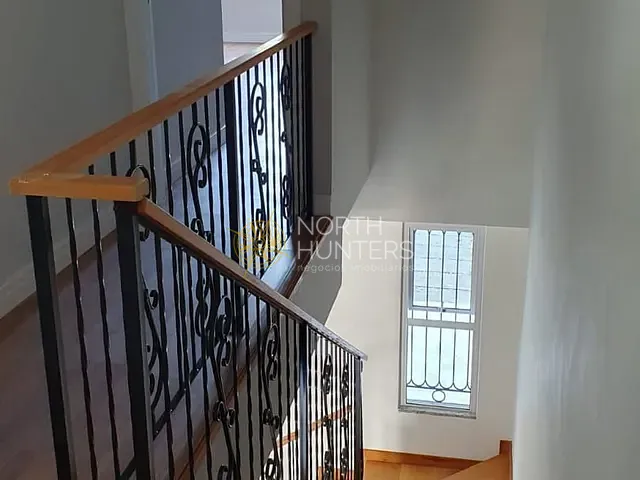 Casa com 160m² 3 quartos e 4 banheiros, à venda, no bairro Atiradores em Joinville