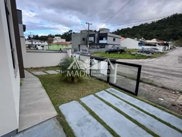 Casa 3 quartos e 1 banheiro, à venda, no bairro Bela Vista em Palhoça