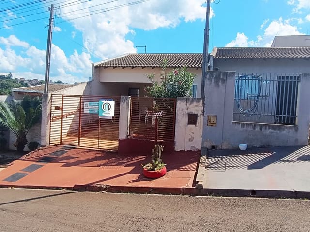 Casa com 126m² 2 quartos e 1 banheiro, à venda, no bairro Res Vale Verde em Cambé
