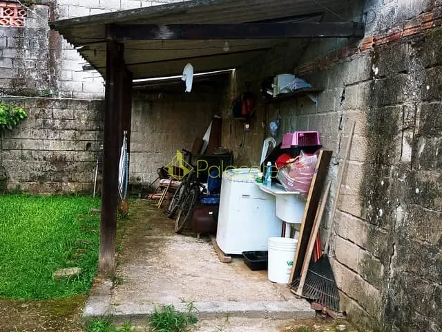 Casa com 270m² 1 quarto e 1 banheiro, à venda, no bairro Jaraguazinho em Caraguatatuba