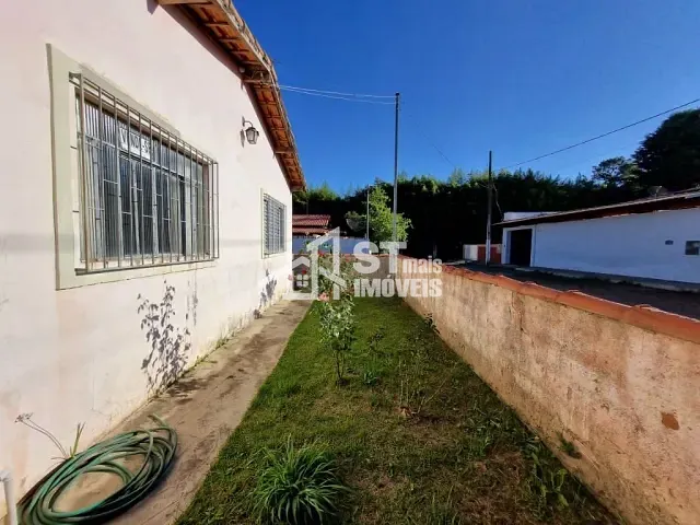 Casa com 300m² 2 quartos e 1 banheiro, à venda, no bairro Clube UVA em Andradas