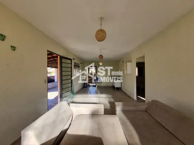 Casa com 300m² 2 quartos e 1 banheiro, à venda, no bairro Clube UVA em Andradas