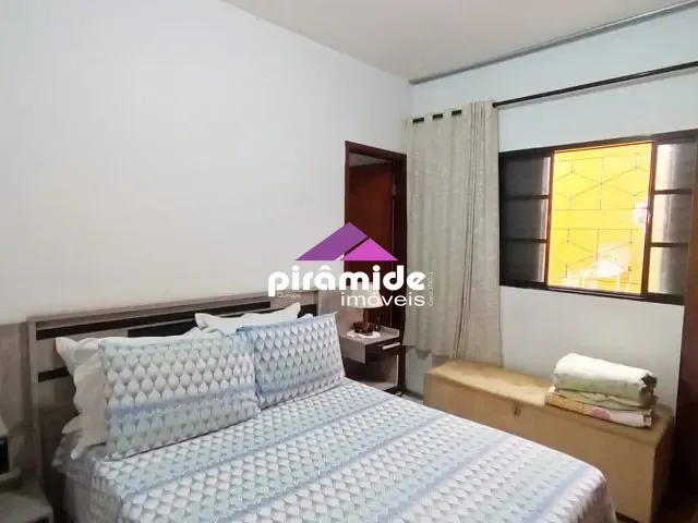 Casa 3 quartos e 3 banheiros, à venda, no bairro Jardim Estoril em São José dos Campos