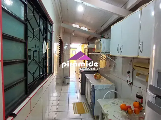 Casa 3 quartos e 3 banheiros, à venda, no bairro Jardim Estoril em São José dos Campos